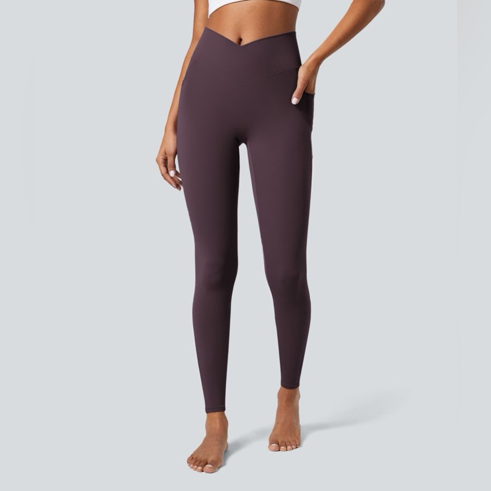 Halara Softlyzero Crossover Pocket Plain Leggings… - image 1